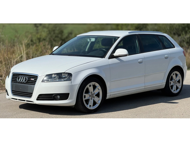 Audi A3 1.6i/102кс - автомобили, коли, обяви за нови и употребявани 2