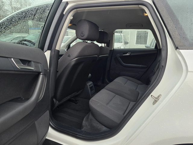 Audi A3 1.6TDI 90к.с S-line - автомобили, коли, обяви за нови и употребявани 11