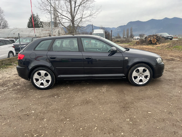 Audi A3 2.0TDI-AVTOMAT-NAVI-ITALIA - автомобили, коли, обяви за нови и употребявани 3