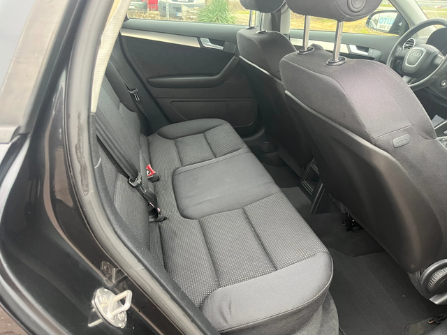 Audi A3 2.0TDI-AVTOMAT-NAVI-ITALIA - автомобили, коли, обяви за нови и употребявани 6