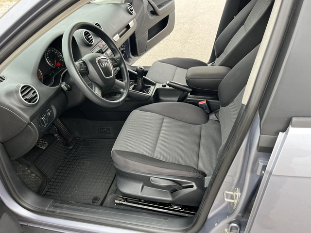 Audi A3 1.9TDI 105кс SPORTBAG КЛИМАТРОНИК - автомобили, коли, обяви за нови и употребявани 7