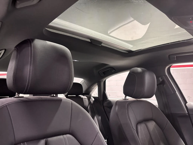 Audi A3 Quattro* Komfort* АвтоКредит* (ЦЕНА ДО БГ) - автомобили, коли, обяви за нови и употребявани 10