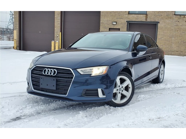 Audi A3 2.0T* Komfort* FWD* АвтоКредит* (ЦЕНА ДО БГ) - автомобили, коли, обяви за нови и употребявани 2