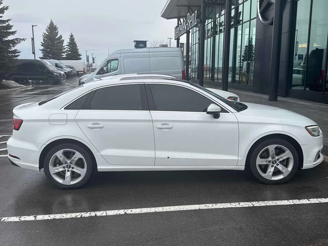 Audi A3 * Komfort * PANO* KEYLESS* ПОДГРЕВ* - автомобили, коли, обяви за нови и употребявани 2
