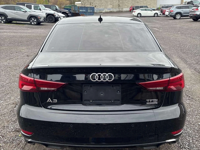 Audi A3 KOMFORT /CARFAX /Кожа/Подгрев/Панорама/4х4/Клип - автомобили, коли, обяви за нови и употребявани 4