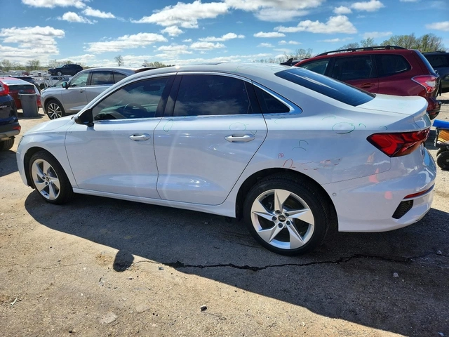 Audi A3 PREMIUM PLUS QUATTRO - автомобили, коли, обяви за нови и употребявани 3