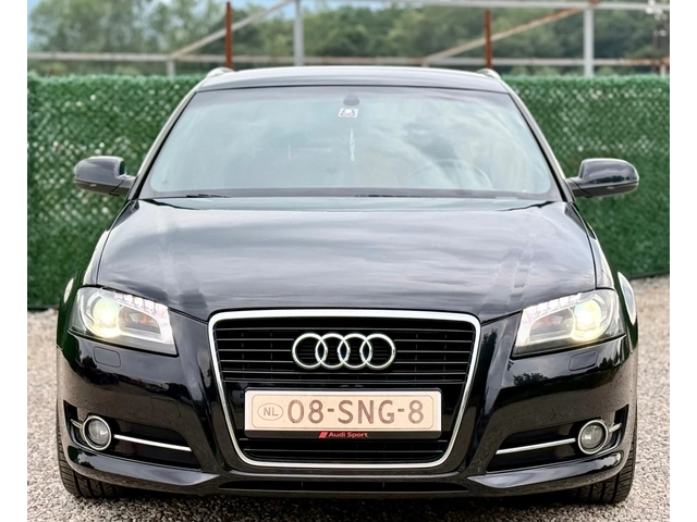 Audi A3 2.0TDi S-LINE /NAVI/XENON/LED/FACELIFT - автомобили, коли, обяви за нови и употребявани 1