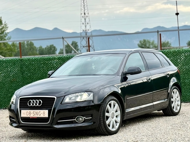 Audi A3 2.0TDi S-LINE /NAVI/XENON/LED/FACELIFT - автомобили, коли, обяви за нови и употребявани 2