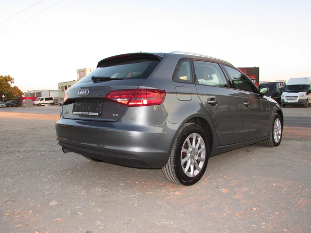Audi A3 1.6TDI EU5B SPORTBAG - автомобили, коли, обяви за нови и употребявани 4