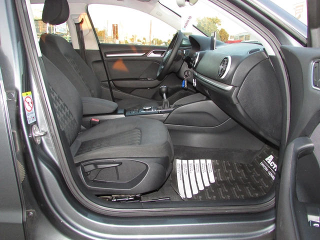 Audi A3 1.6TDI EU5B SPORTBAG - автомобили, коли, обяви за нови и употребявани 8