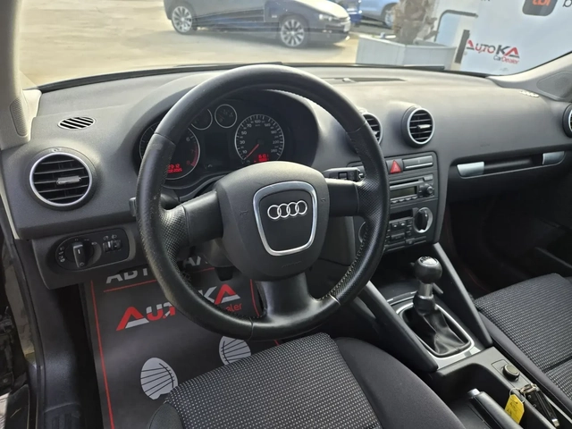 Audi A3 1.6i-116кс= 6СКОРОСТИ= КЛИМАТРОНИК - автомобили, коли, обяви за нови и употребявани 7