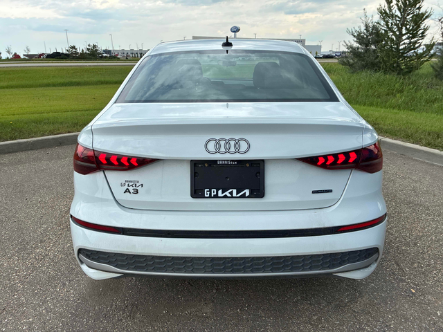 Audi A3 SEDAN 2.0L 4cyl AWD - автомобили, коли, обяви за нови и употребявани 3