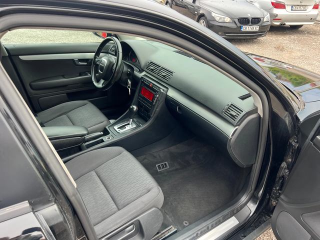 Audi A4 - автомобили, коли, обяви за нови и употребявани 12