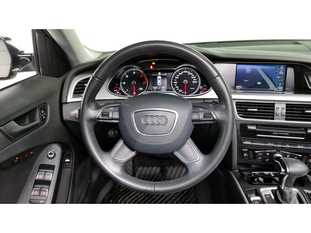 Audi A4 New 2.0 TDI Dynamic B8 - автомобили, коли, обяви за нови и употребявани 12