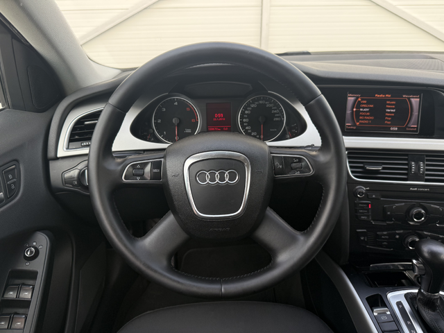 Audi A4 2.0 TDI Multitronic/Климатроник - автомобили, коли, обяви за нови и употребявани 12