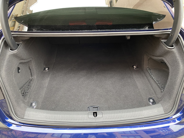 Audi A4 2.0 TFSI /S tronic / Design /НАЛИЧНА ! - автомобили, коли, обяви за нови и употребявани 13