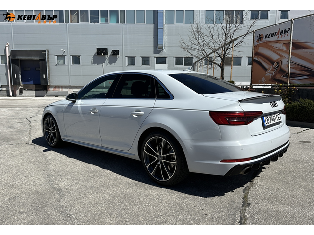 Audi A4 2.0i 252к.с./ГАРАНЦИЯ ОТ КЕНТАВЪР - автомобили, коли, обяви за нови и употребявани 2