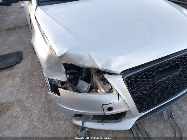 Audi A4 2.0L I-4 DI, DOHC, VVT, TURBO, 211HP Front Wheel Drive - автомобили, коли, обяви за нови и употребявани 5