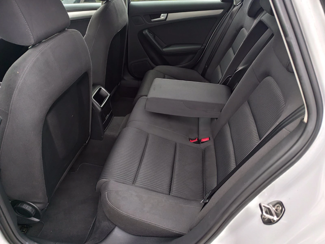 Audi A4 2.0 TDI - автомобили, коли, обяви за нови и употребявани 12