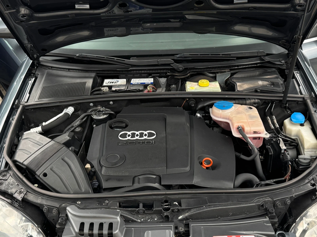 Audi A4 2.0TDI 140кс S-line - автомобили, коли, обяви за нови и употребявани 11