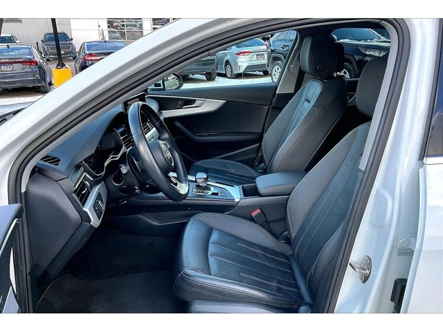 Audi A4 * Progressiv | Navigation | Heated Seats | Moonroo - автомобили, коли, обяви за нови и употребявани 1