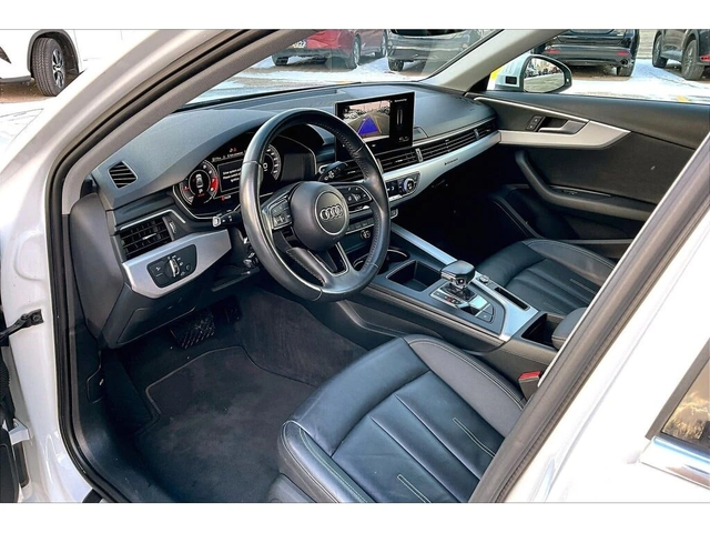 Audi A4 * Progressiv | Navigation | Heated Seats | Moonroo - автомобили, коли, обяви за нови и употребявани 2