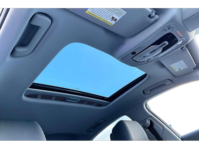 Audi A4 * Progressiv | Navigation | Heated Seats | Moonroo - автомобили, коли, обяви за нови и употребявани 13