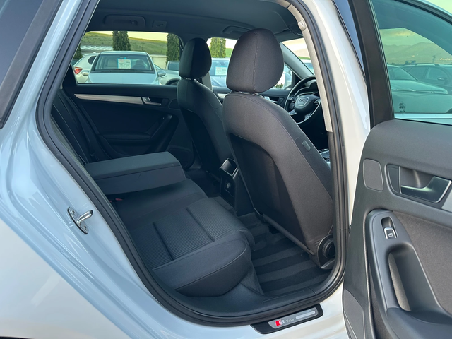 Audi A4 S line* * QUATTRO* NAVI* LED* TOP* - автомобили, коли, обяви за нови и употребявани 6