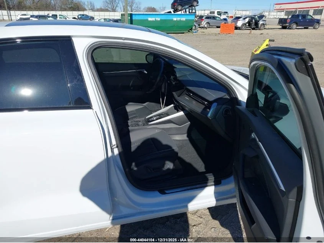 Audi A4 PREMIUM PLUS 40 TFSI QUATTRO S TRONIC - автомобили, коли, обяви за нови и употребявани 4