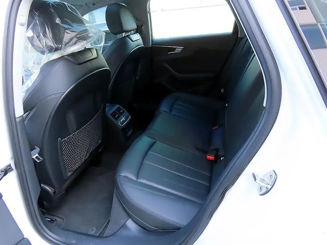 Audi A4 2.0 TDI Premium - автомобили, коли, обяви за нови и употребявани 5