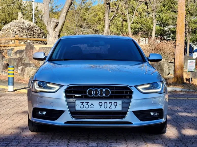 Audi A4 2.0 TDI Quattro Dynamic B8 - автомобили, коли, обяви за нови и употребявани 1