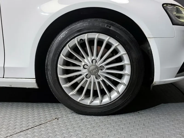 Audi A4 2.0 TDI - автомобили, коли, обяви за нови и употребявани 4