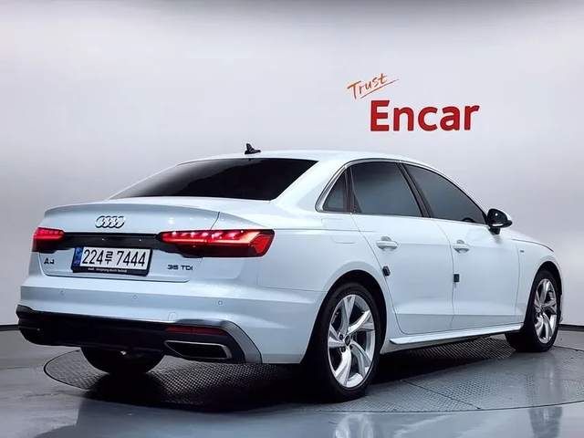 Audi A4 2.0 Tdi Premium - автомобили, коли, обяви за нови и употребявани 1