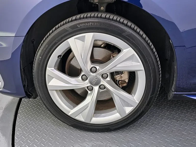 Audi A4 2.0 Tdi Premium - автомобили, коли, обяви за нови и употребявани 4