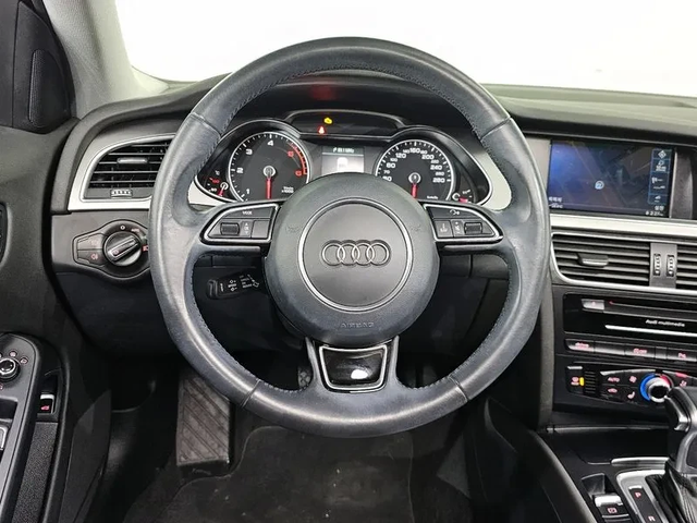 Audi A4 2.0 TDI Dynamic B8 - автомобили, коли, обяви за нови и употребявани 12