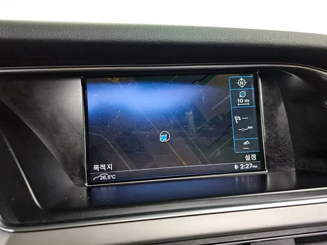 Audi A4 2.0 TDI Dynamic B8 - автомобили, коли, обяви за нови и употребявани 13