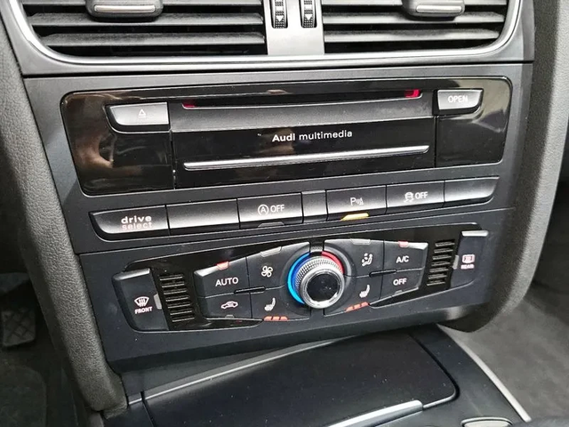 Audi A4 2.0 TDI Dynamic B8 - автомобили, коли, обяви за нови и употребявани 16