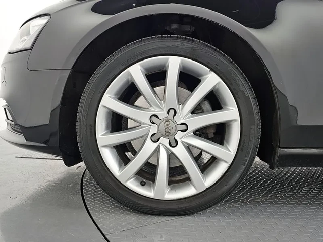 Audi A4 2.0 TDI Dynamic B8 - автомобили, коли, обяви за нови и употребявани 4