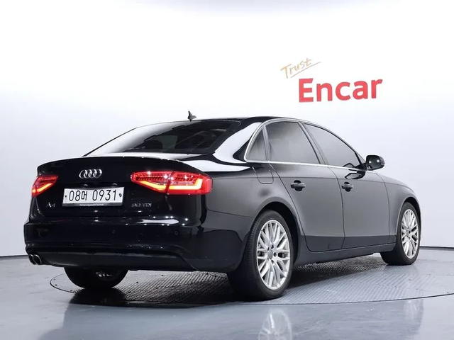 Audi A4 2.0 TDI Dynamic B8 - автомобили, коли, обяви за нови и употребявани 1