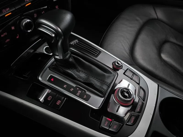 Audi A4 2.0 TDI Dynamic - автомобили, коли, обяви за нови и употребявани 8