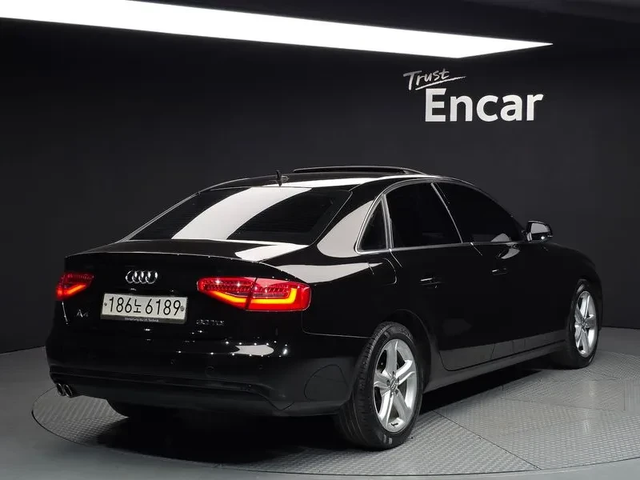 Audi A4 2.0 TDI B8 - автомобили, коли, обяви за нови и употребявани 1