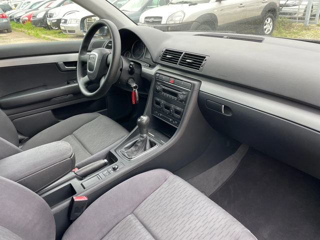 Audi A4 2.0TDI-NAVI - автомобили, коли, обяви за нови и употребявани 4