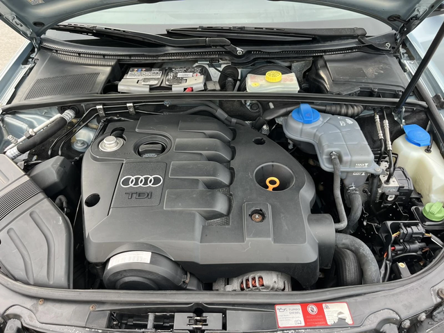 Audi A4 1.9TDI 101кс. КЛИМАТРОНИК - автомобили, коли, обяви за нови и употребявани 14