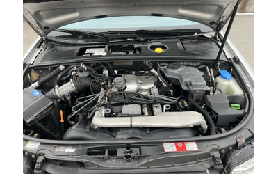 Audi A4 2.5TDI 180кс 6ск 4Х4 КЛИМАТРОНИК КСЕНОН АВТОПИЛОТ - автомобили, коли, обяви за нови и употребявани 16