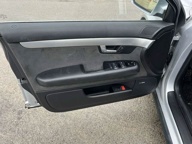 Audi A4 2.5TDI 180кс 6ск 4Х4 КЛИМАТРОНИК КСЕНОН АВТОПИЛОТ - автомобили, коли, обяви за нови и употребявани 6