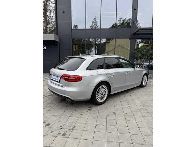Audi A4 - автомобили, коли, обяви за нови и употребявани 6