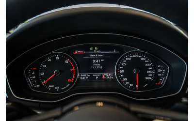 Audi A4 Quattro* Komfort* АвтоКредит* (ЦЕНА ДО БГ) - автомобили, коли, обяви за нови и употребявани 10