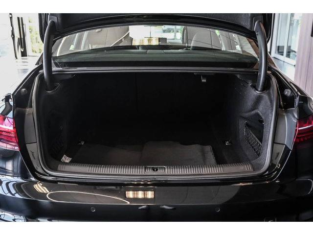 Audi A4 Quattro* Komfort* АвтоКредит* (ЦЕНА ДО БГ) - автомобили, коли, обяви за нови и употребявани 6