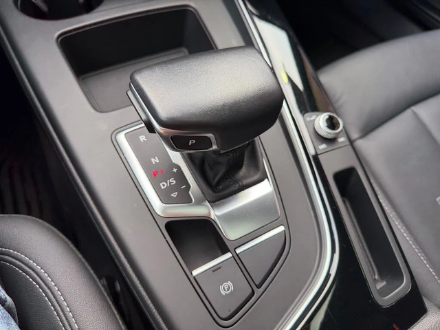 Audi A4 Komfort 45 TFSI AWD АвтоКредит  (ЦЕНА ДО БГ) - автомобили, коли, обяви за нови и употребявани 5