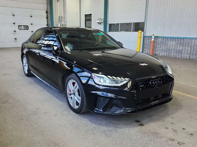 Audi A4 SLINE/TECHNIK/CARFAХ/Дистроник/Подгрев/Обдух/+ ГУМ - автомобили, коли, обяви за нови и употребявани 1